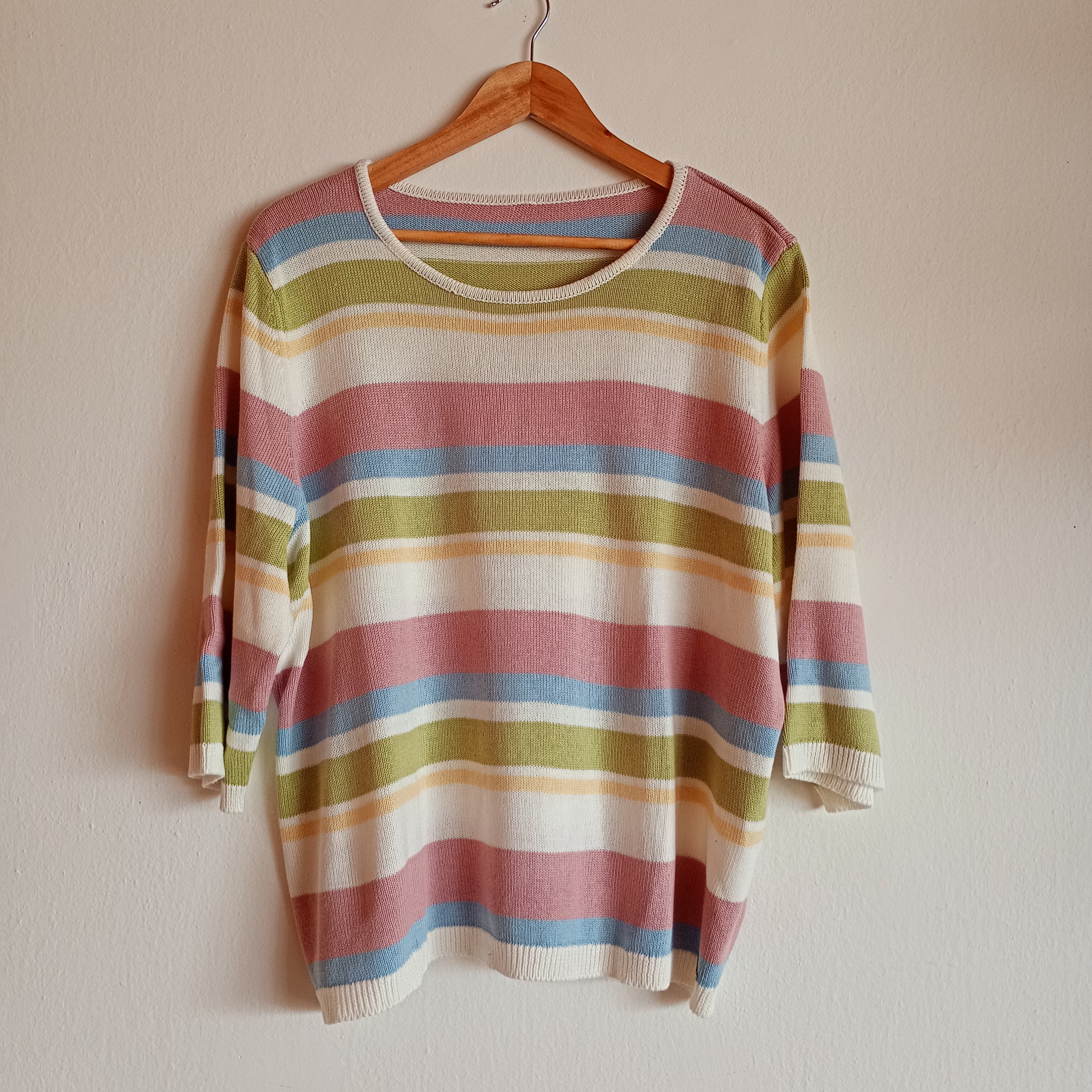 Dámský pruhovaný svetr 