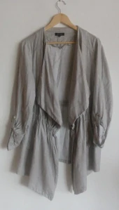 Lehký šedý kabátek NEW LOOK