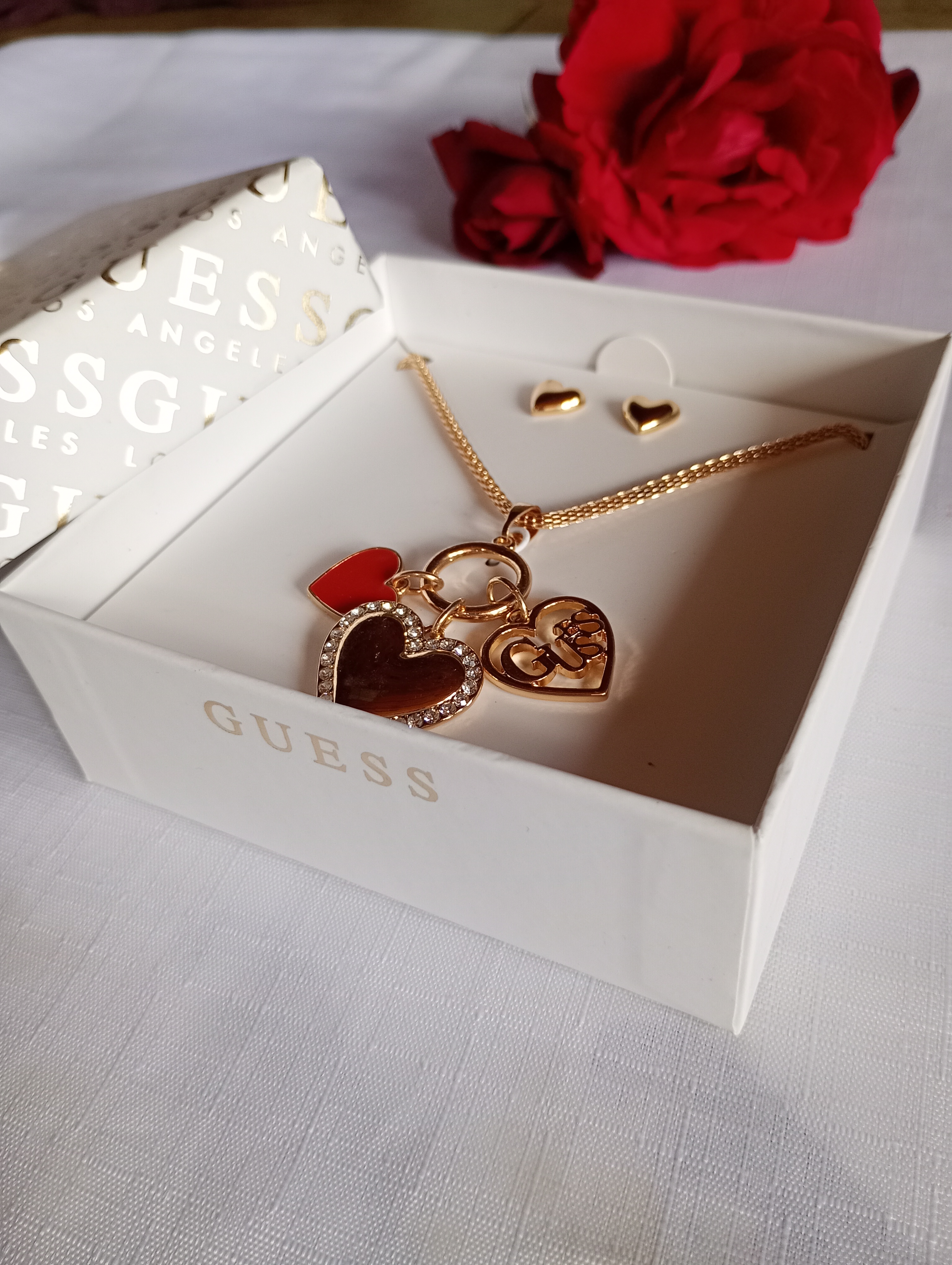Dámský set šperků Guess 