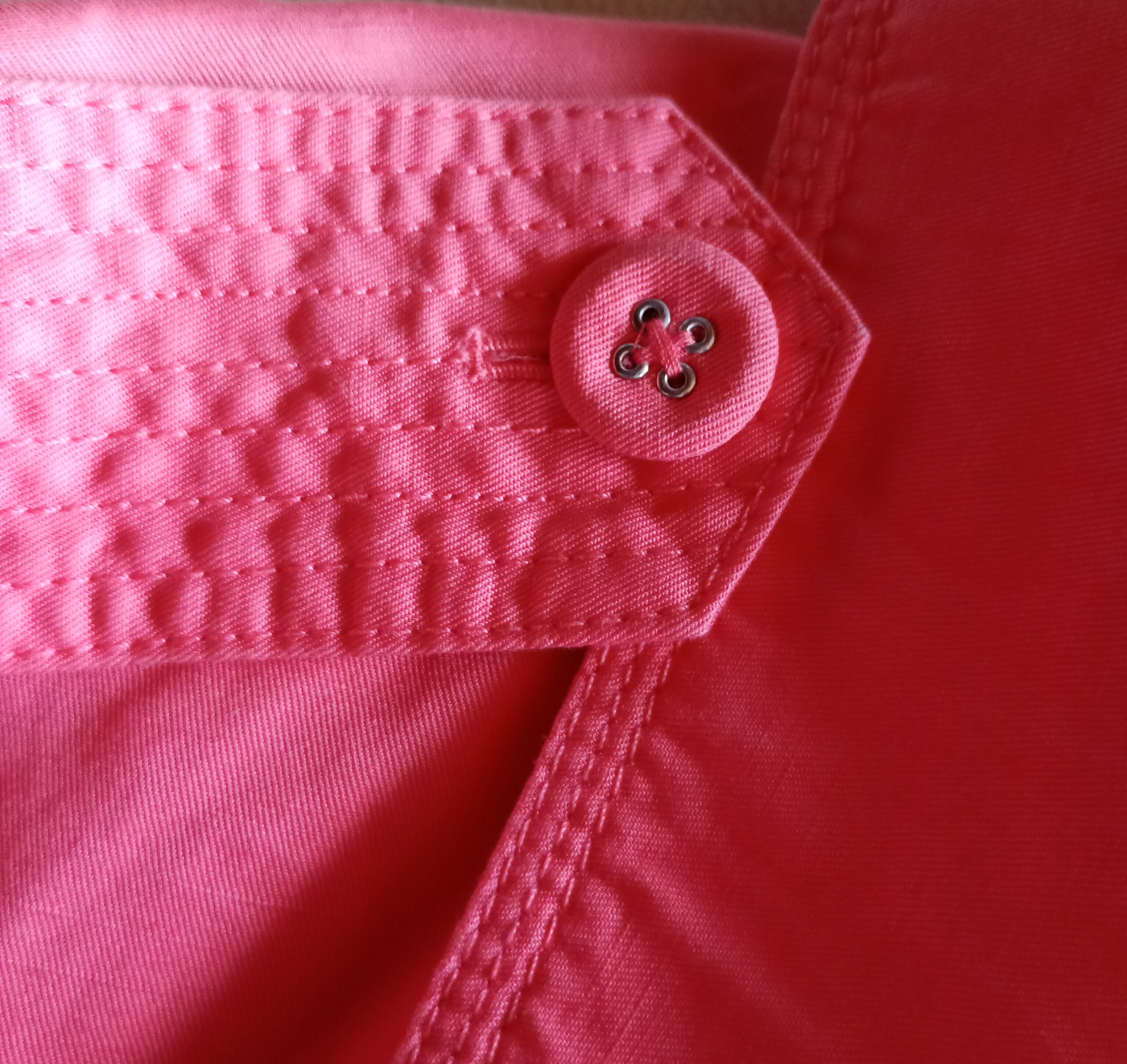 přechodný kabát- trenčkot Gant 