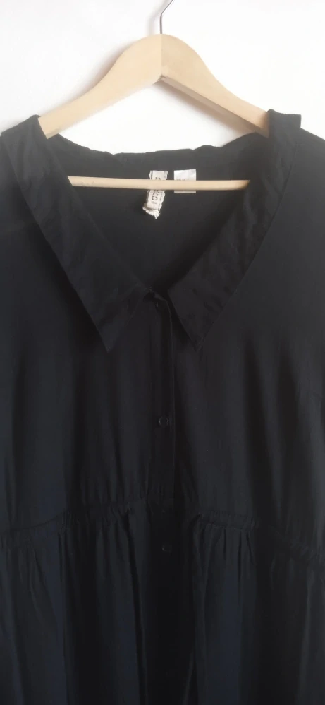 Šaty DIVIDED (H&M)