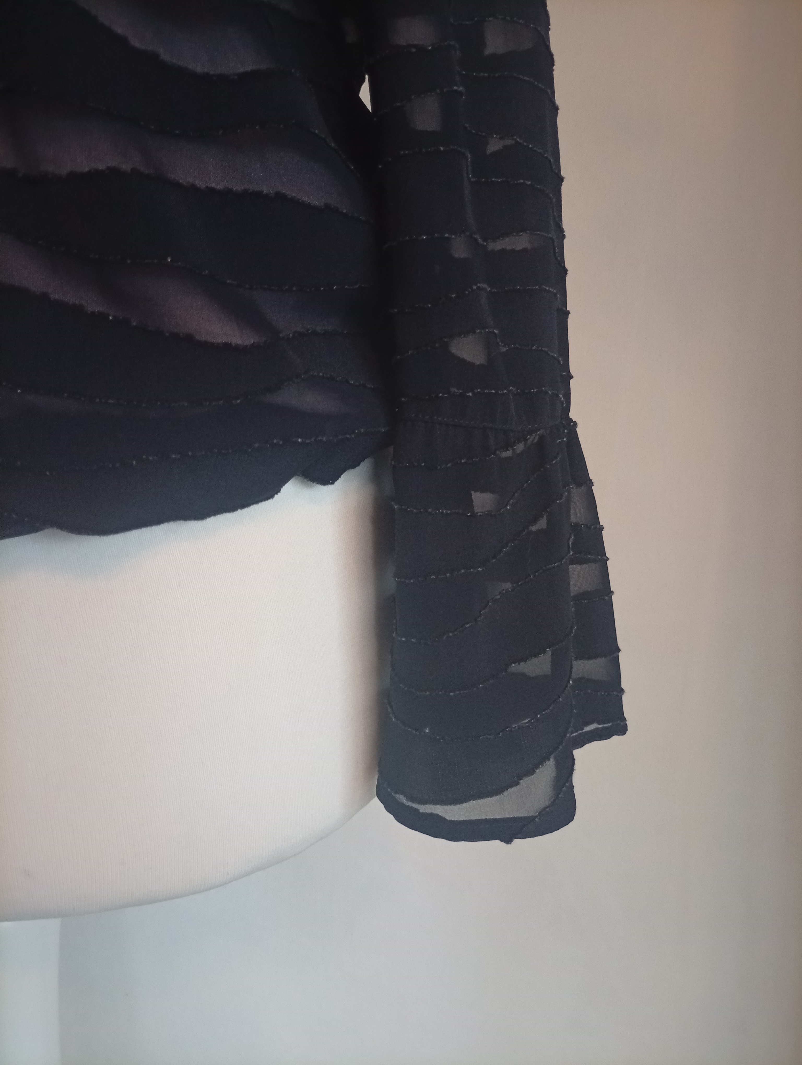 Elegantní černá halenka Gerry Weber