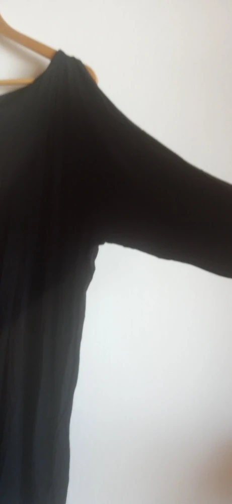 Dámské černé elegantní šaty CAPSULE