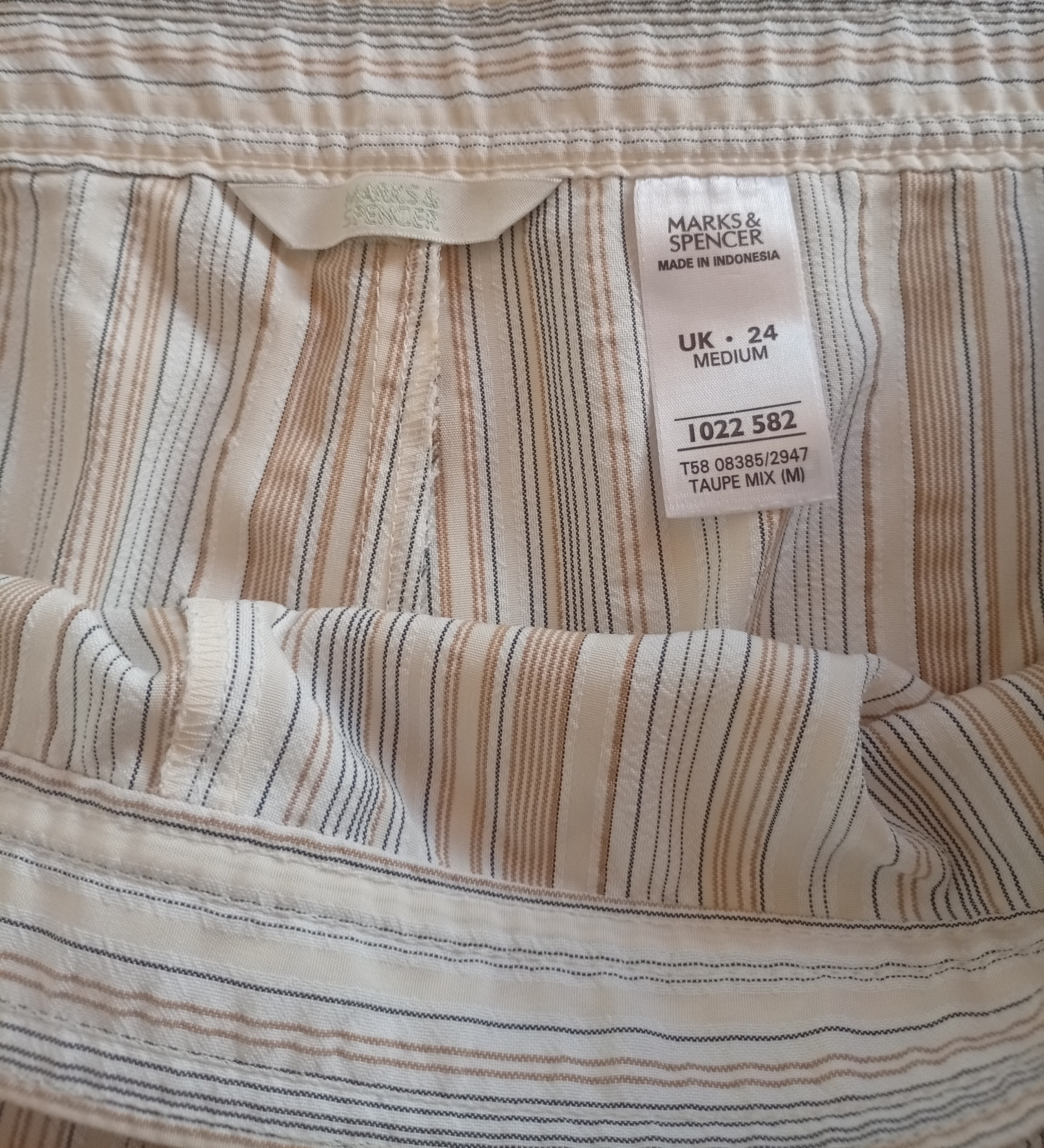 Dámské světlé kalhoty s jemnými proužky Marks & Spencer
