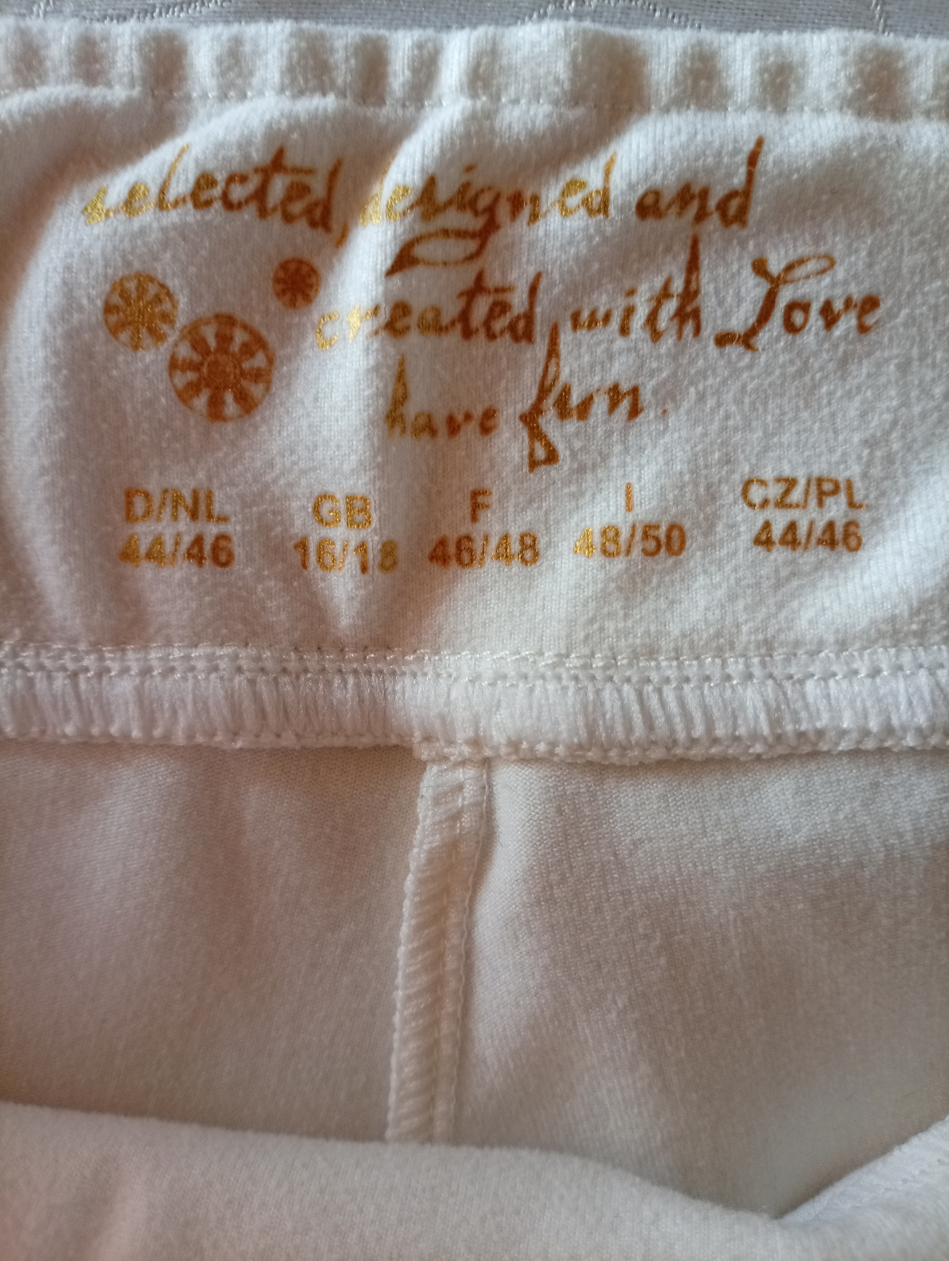 Světlé lehké kalhoty 