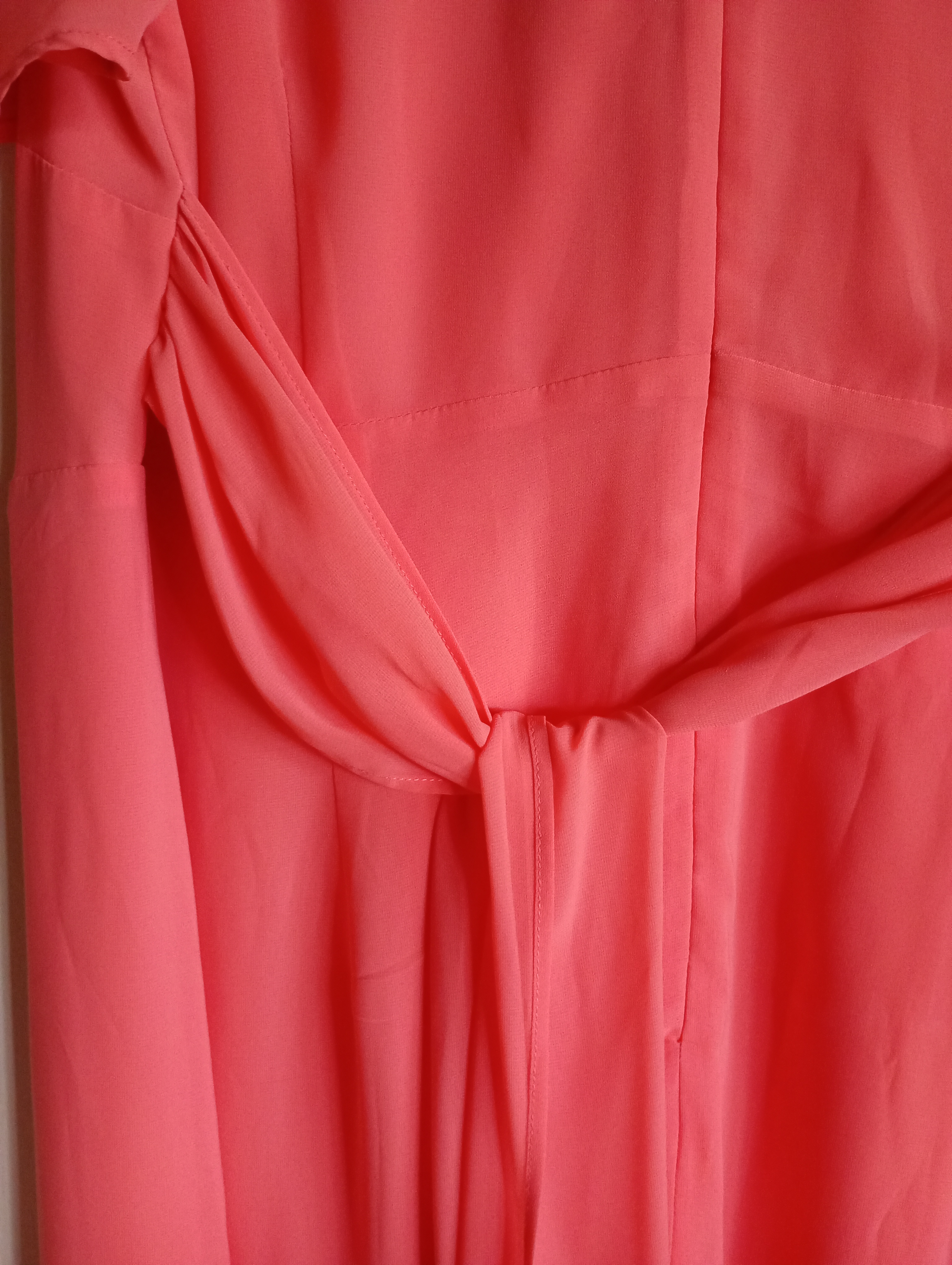 Elegantní dámské šaty Scheego style