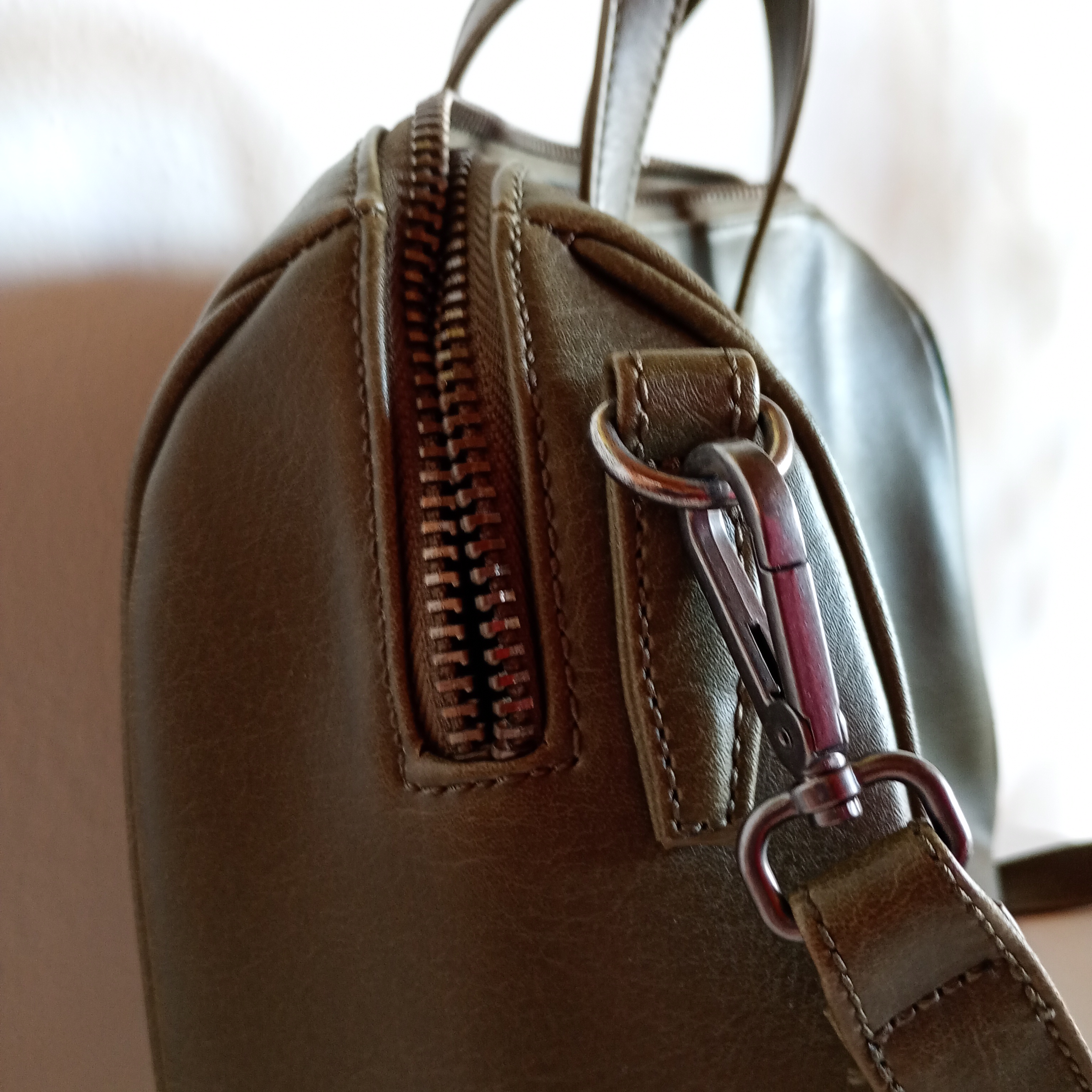 Tmavě zelená kabelka Matt&Nat