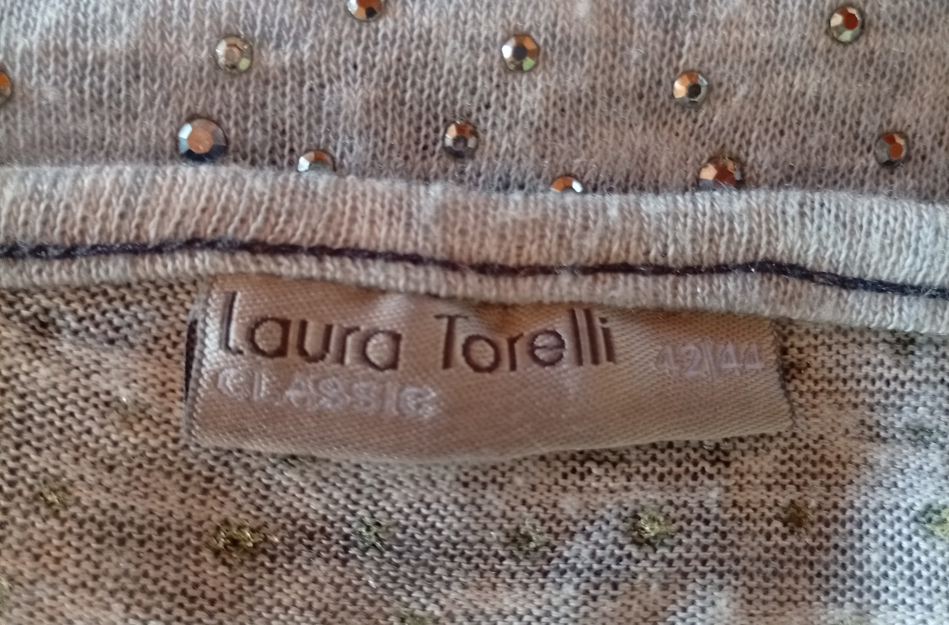 Lehký kardigan Laura Torelli 