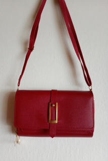 Malá červená kabelka Reserved