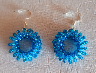 Modré kruhové náušnice 