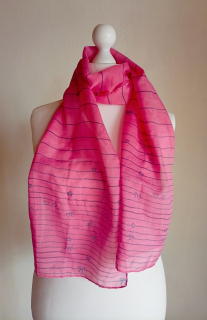 Růžový šátek 