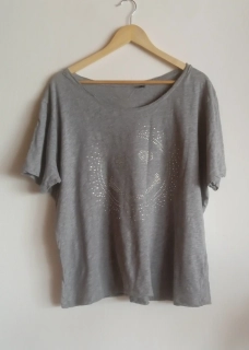 Šedé tričko Tchibo se zdobením